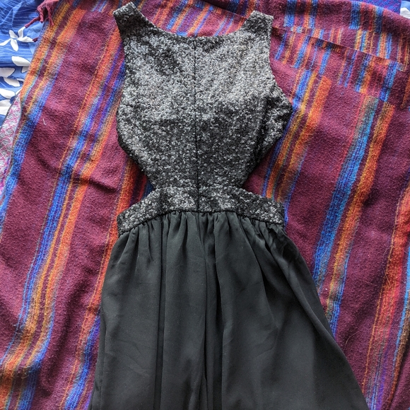 Tobi High Low Sequined Black Dress - Picture 4 of 4